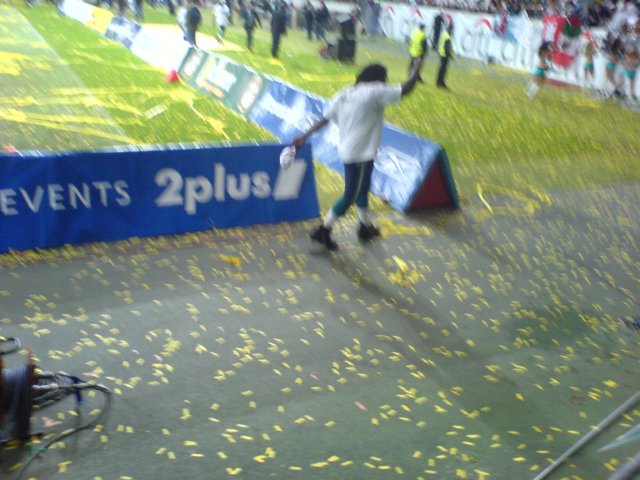 worldbowl200725.jpg
